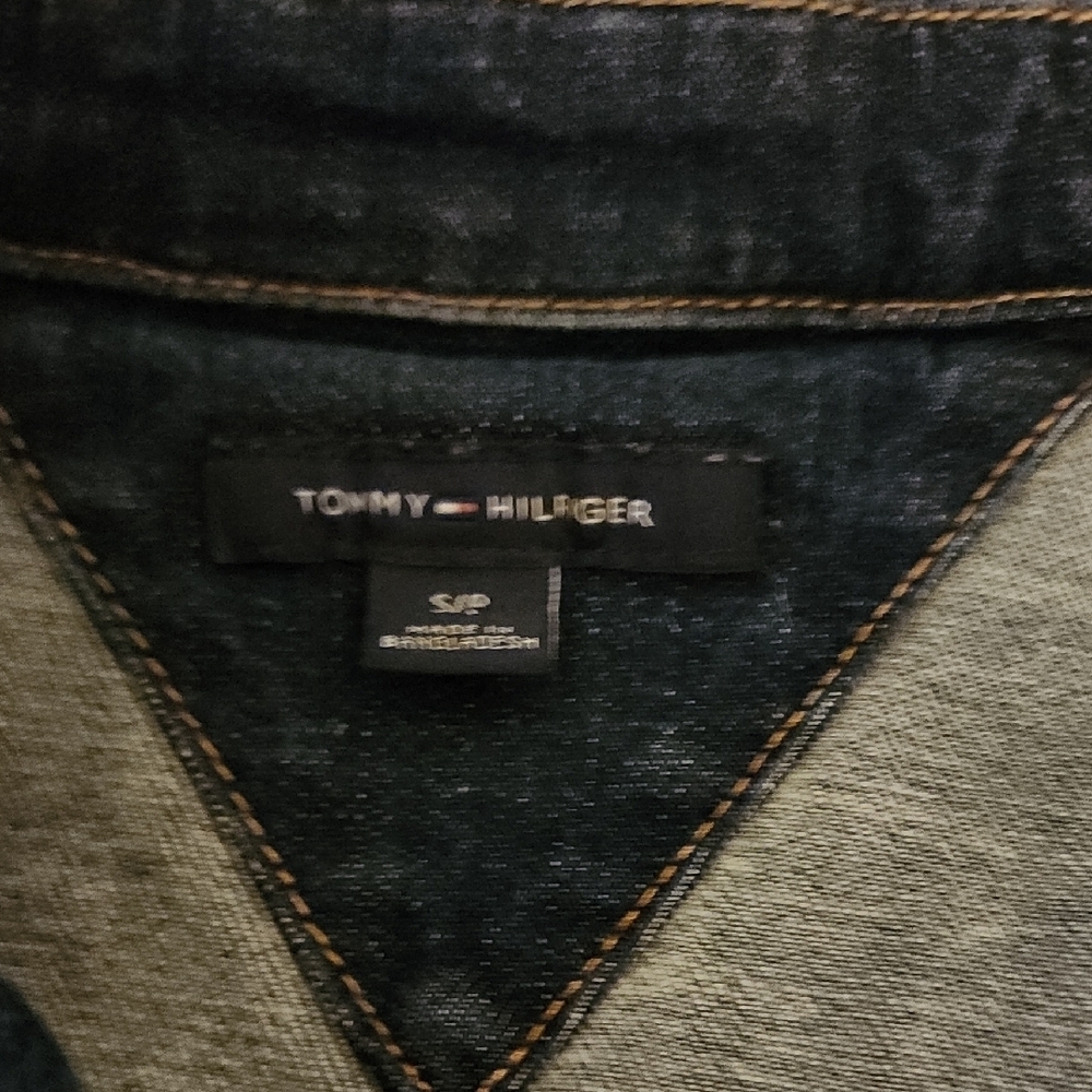 Tommy Hilfiger Blue Jean Jacket Classic Denim Style - Picture 2 of 6